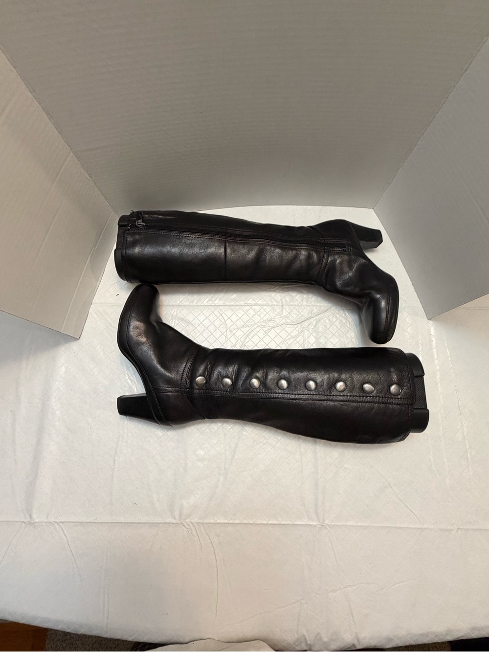 Clarks Black Over-the-Knee Leather Boots Side Zip Refined Toe Size 7 - Picture 4 of 10